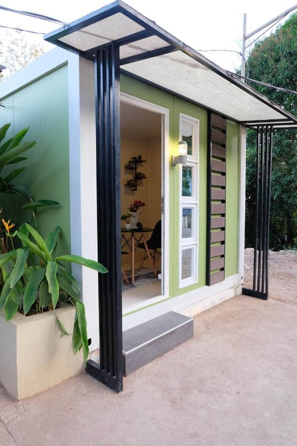 J & J Homestay Coron Exterior photo